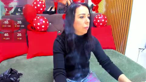 Snapshot of laurasinfull chatting on 02.15.26 Laura online show from 02.15.26