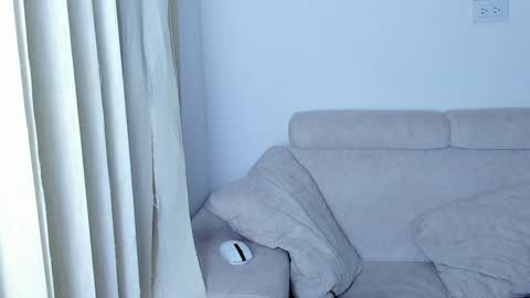 Laureent online show from 02.08.25