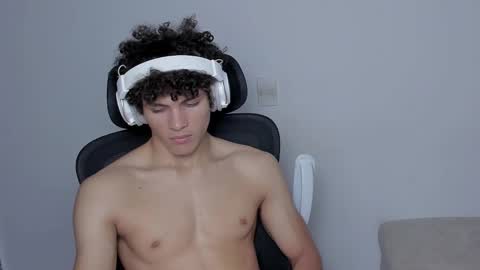 Laureent online show from 11.08.25