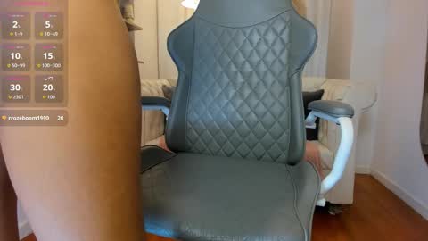 Snapshot of lauren_carterr_ chatting on 02.13.26 LAUREN online show from 02.13.26