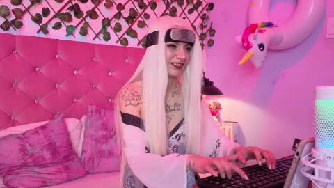 Lauren evans9 online show from 04.10.26