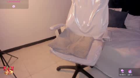 Lauren online show from 03.05.25