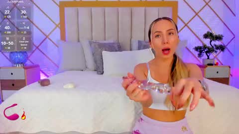    online show from 03.10.25