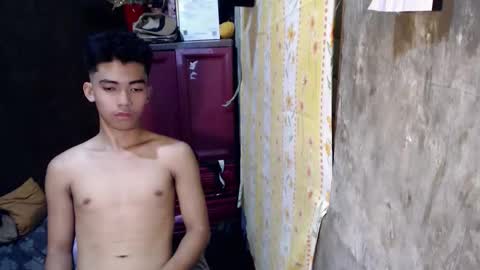 Snapshot of laurence_cuttieguyhere chatting on 04.18.26 laurence_cuttieguyhere online show from 04.18.26