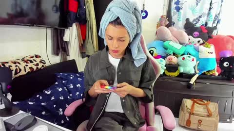 SF online show from 01.25.25