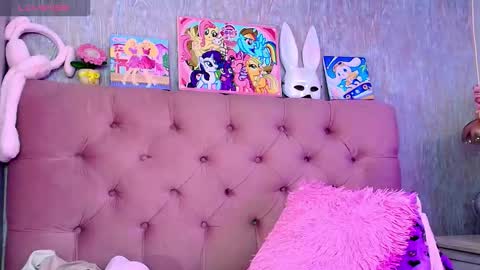 Snapshot of laurenelovex chatting on 01.10.26 Laurene online show from 01.10.26