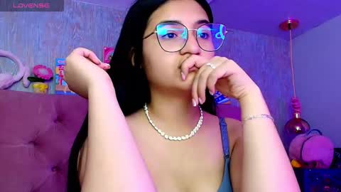 Snapshot of laurenelovex chatting on 01.11.26 Laurene online show from 01.11.26