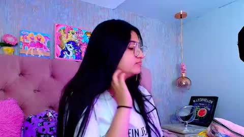 Snapshot of laurenelovex chatting on 01.15.26 Laurene online show from 01.15.26