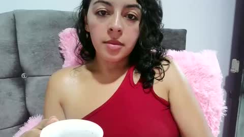 laurenhot94 online show from 11.10.25