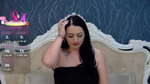 Snapshot of laurenjenssen chatting on 02.23.25 Laura online show from 02.23.25