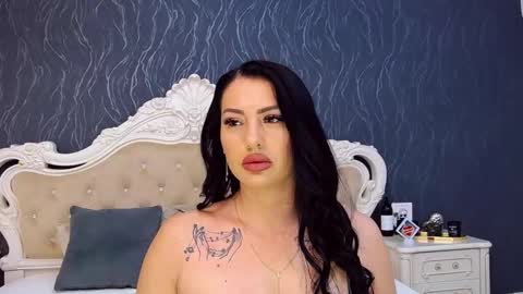 Laura online show from 11.30.25