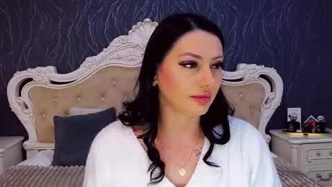 Laura online show from 01.16.26