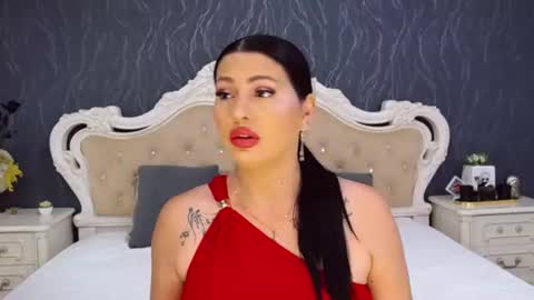 Snapshot of laurenjenssen chatting on 06.19.26 Laura online show from 06.19.26