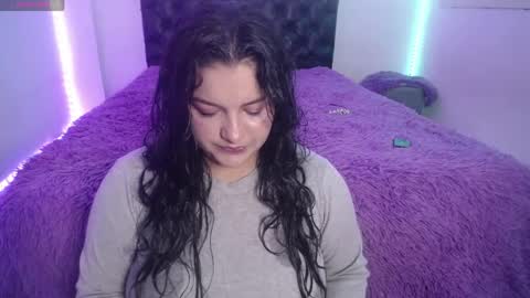 Snapshot of laurenkenner28_ chatting on 04.23.26 laurenkenner28_ online show from 04.23.26