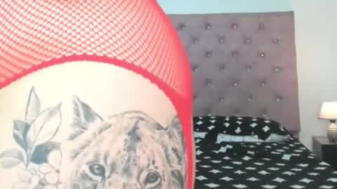 Snapshot of laurenlaine99 chatting on 05.23.26 laurenlaine online show from 05.23.26