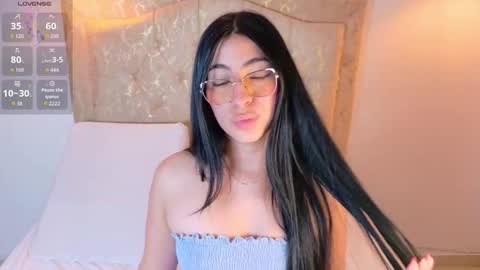 Snapshot of laurenn_smitth chatting on 02.12.26 laurenn_smitth online show from 02.12.26