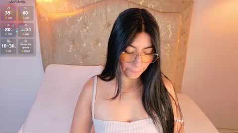 Snapshot of laurenn_smitth chatting on 02.18.26 laurenn_smitth online show from 02.18.26