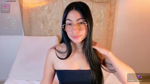 Snapshot of laurenn_smitth chatting on 02.20.26 laurenn_smitth online show from 02.20.26