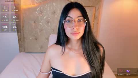 Snapshot of laurenn_smitth chatting on 03.05.26 laurenn_smitth online show from 03.05.26