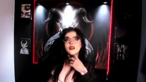 Snapshot of laurenrousexx chatting on 07.24.26 LAUREN INDEPENDENT MODEL HELP ME REACH 100 LIKES PLS online show from 07.24.26