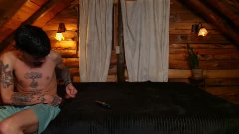 Lauren and Cristopher online show from 12.22.25