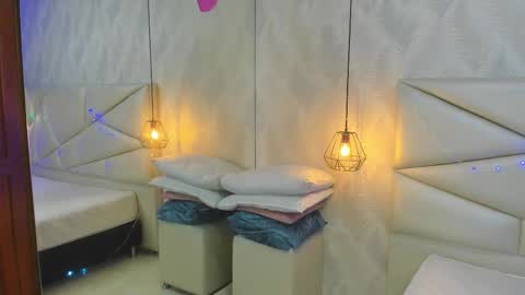 Laurent online show from 01.10.26