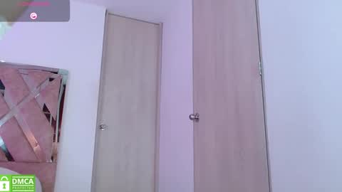 LauryMoons online show from 10.04.25