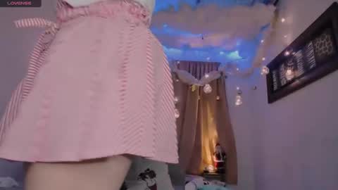 Snapshot of lauu_g chatting on 12.18.24 Lauu G online show from 12.18.24