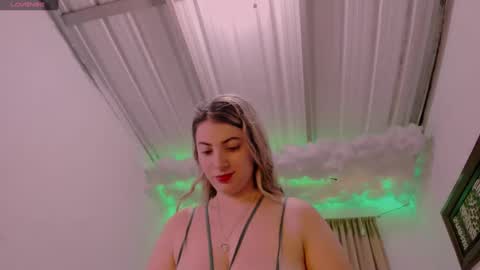 Snapshot of lauu_g chatting on 01.08.25 Lauu G online show from 01.08.25