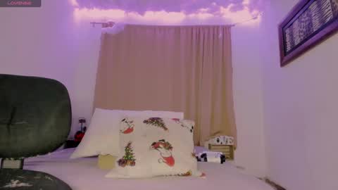 Snapshot of lauu_g chatting on 01.09.25 Lauu G online show from 01.09.25