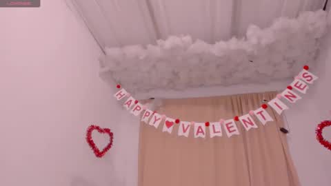 Snapshot of lauu_g chatting on 02.08.25 Lauu G online show from 02.08.25