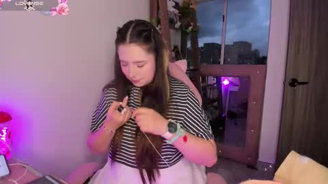          online show from 09.18.25