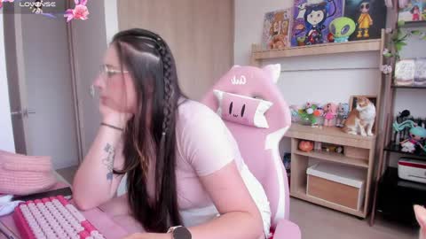          online show from 04.08.26