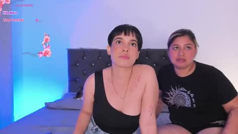 Snapshot of lauxsofi chatting on 10.24.25 Lau Sofi online show from 10.24.25