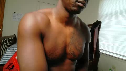 Snapshot of lavanderbrown chatting on 10.07.25 lavanderbrown online show from 10.07.25