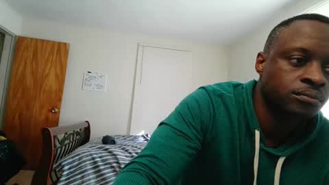 Snapshot of lavanderbrown chatting on 10.09.25 lavanderbrown online show from 10.09.25