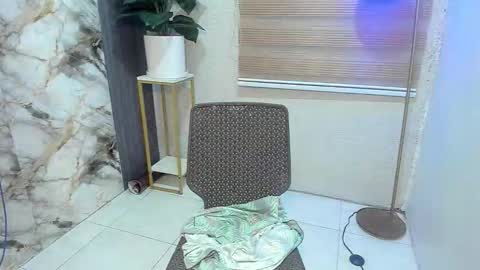 Snapshot of lavanderfields chatting on 09.29.25 Lavad online show from 09.29.25