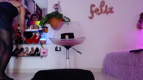 Snapshot of laveneno_ortiz07 chatting on 09.09.25 Cristina online show from 09.09.25