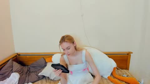 Snapshot of lavernewendland chatting on 03.29.26 lavernewendland online show from 03.29.26