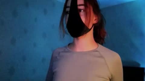 Snapshot of lavinda_lin chatting on 09.30.25 Lavinda online show from 09.30.25