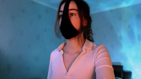 Snapshot of lavinda_lin chatting on 10.08.25 Lavinda online show from 10.08.25