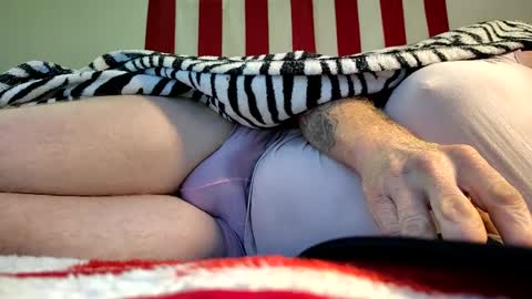 Snapshot of lawerenceingram46 chatting on 09.22.25 lawerenceingram46 online show from 09.22.25