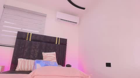 Lay Madison  online show from 12.14.25