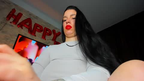 LayaMoon online show from 09.09.25