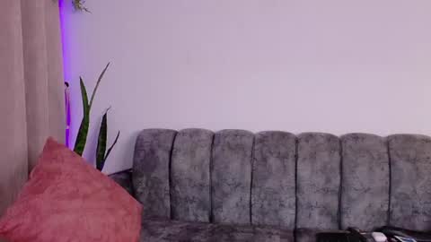 Snapshot of layadoll chatting on 06.15.26 laya online show from 06.15.26