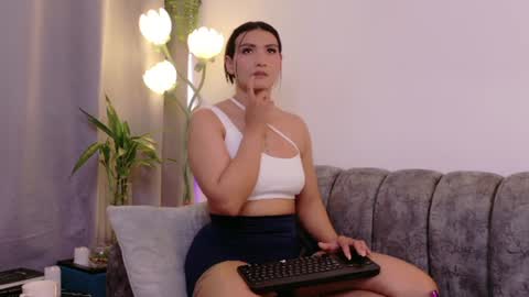 Snapshot of layadoll chatting on 07.28.26 laya online show from 07.28.26