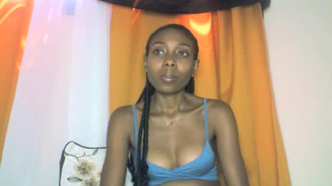 layannek online show from 11.03.25