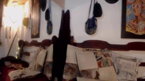 Snapshot of laye19 chatting on 10.15.25 Laye19 online show from 10.15.25