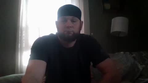 Snapshot of layinlow42 chatting on 01.01.25 layinlow42 online show from 01.01.25