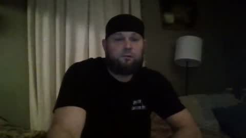 Snapshot of layinlow42 chatting on 02.01.25 layinlow42 online show from 02.01.25